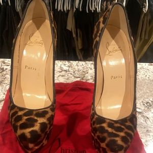 ✨Authentic✨ Christian Louboutin Red bottoms